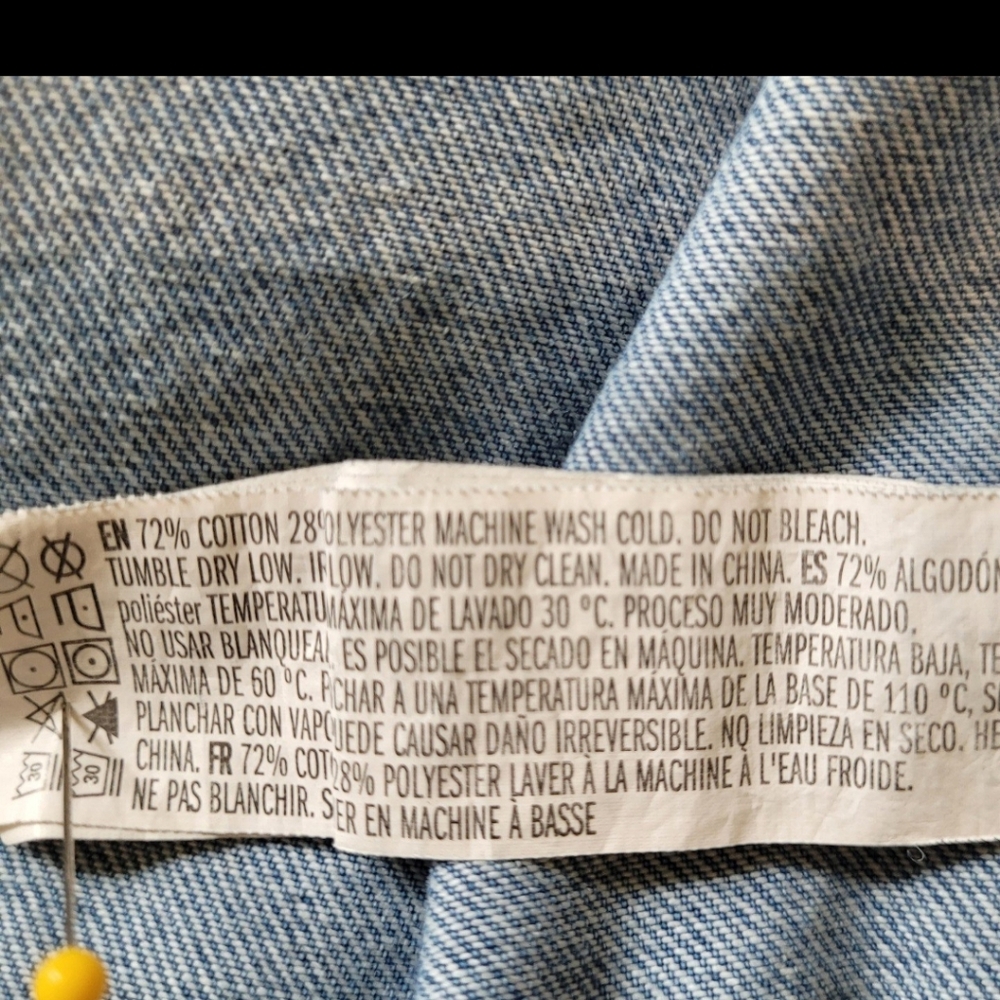 Forever 21 Women SZ‎ 1X Distressed Denim Jacket Boho, festival, casual, pockets - Picture 4 of 6
